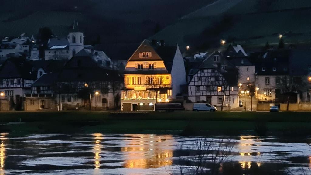 레일 Casa Barzen - Stilvoll Urlauben An Der Mosel 아파트 외부 사진